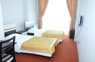 Отель Sumgait Olimpik SportComplex Сумгайыт Двухместный номер с 1 кроватью или 2 отдельными кроватями-6